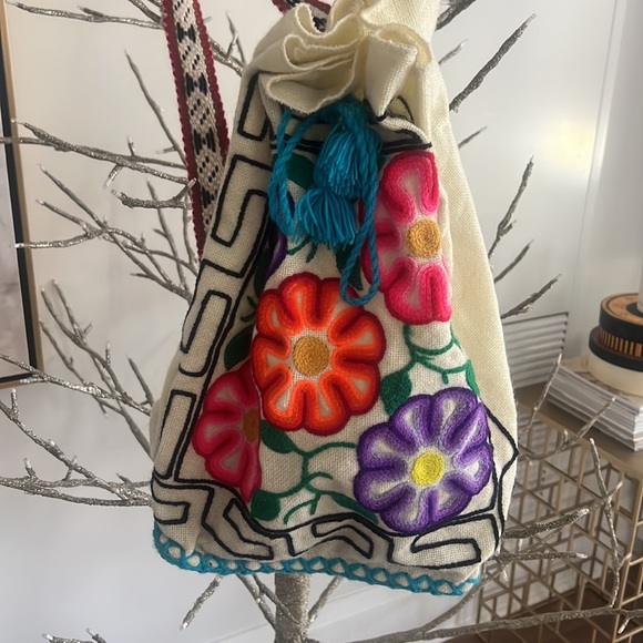 Peruvian back pack - Picture 2 of 6